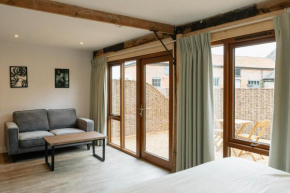 2 Henham Barns